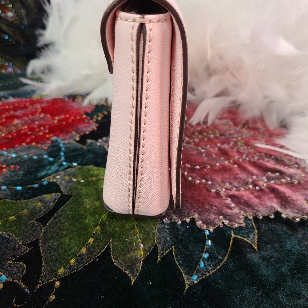 GIVEAWAY Kate Spade Clutch FILLED W GOODIES! - Picture 4 of 7
